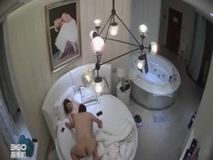 企业老总包养身材苗条年轻漂亮小三开房约啪