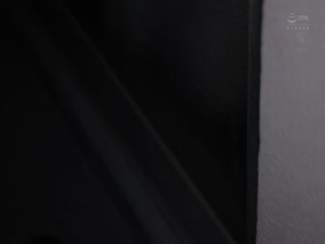 JUQ-624 夜行バス中出し通い妻 転勤先で待つ夫の元へと向かう健気な人妻をスローなセックスと無許可中出しで従