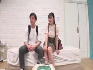 DVMM-138 一般男女モニタリングAV 素人大学生限定 友達同士の男女がザーメン20mlを溜めるまで出られな